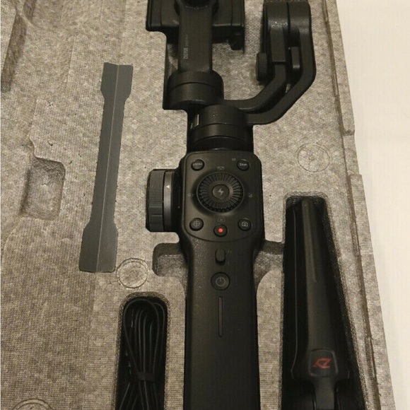 [Price Reduced - 2024] Zhiyun smooth 4 - Picture 4 of 6